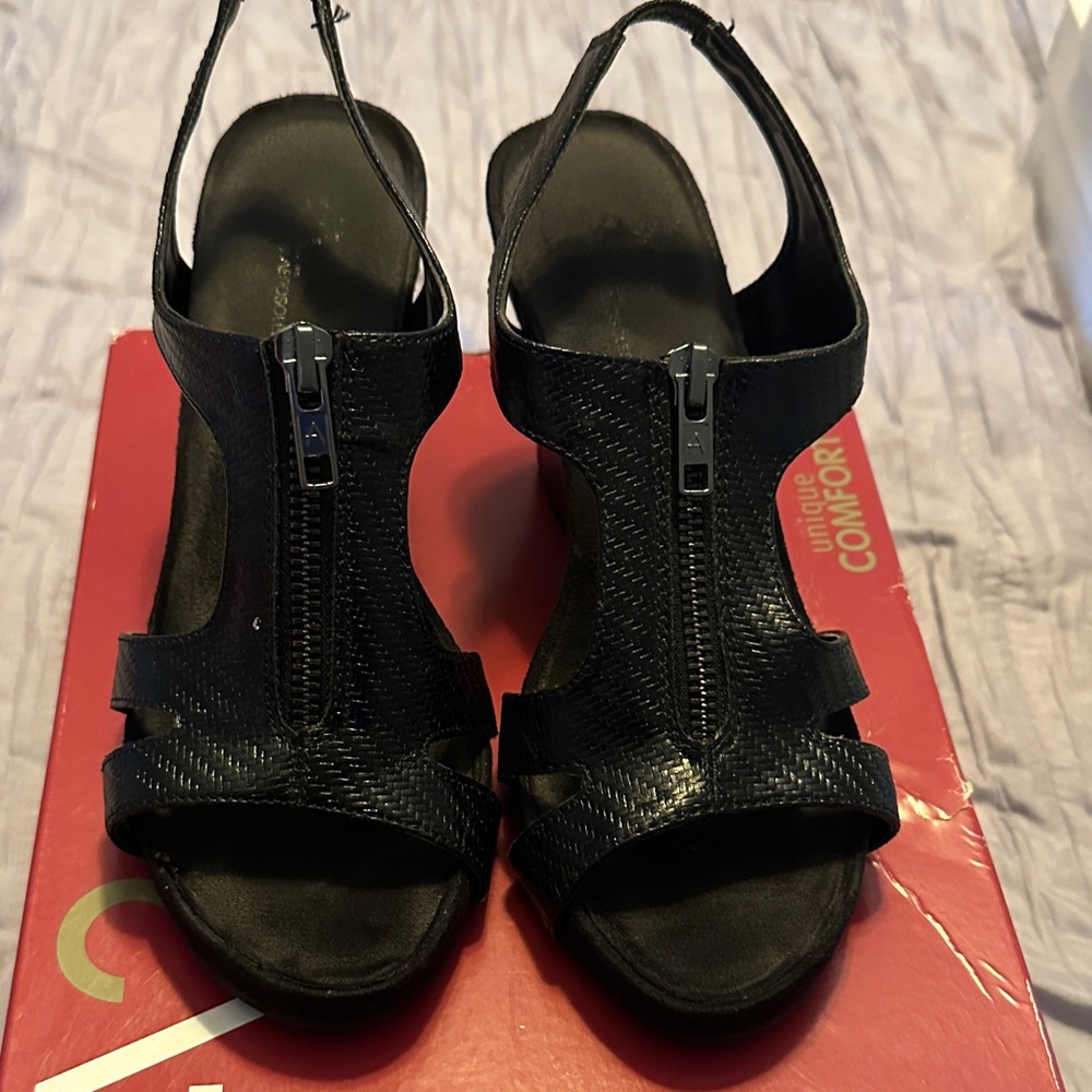 Kohl's Black Women's Sandals with Zipper